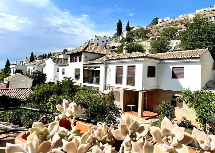 Habitacion Con Bano Y Cocina Privados En Albaicin